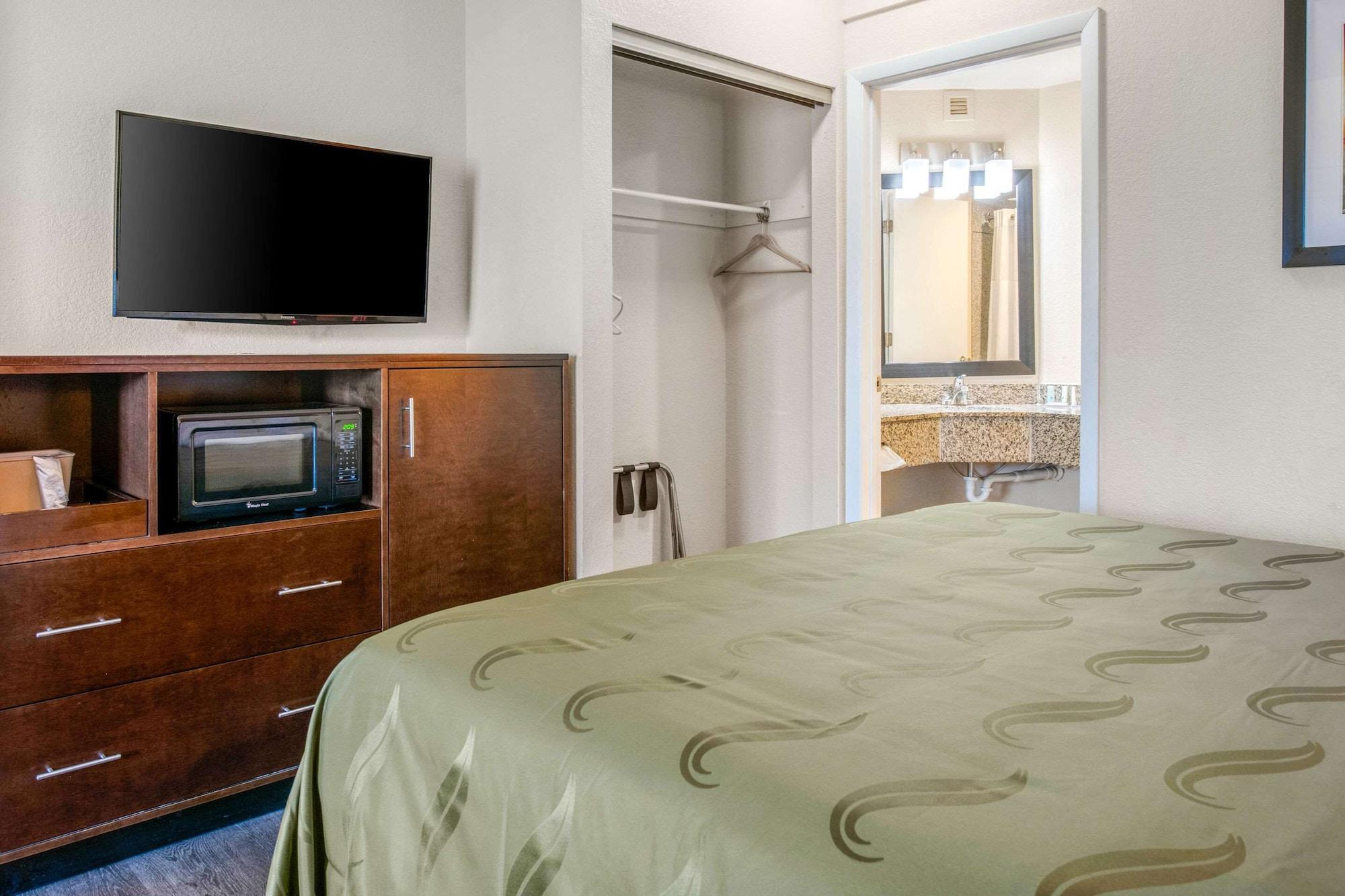 Quality Inn & Suites Jacksonville-Baymeadows Exteriér fotografie