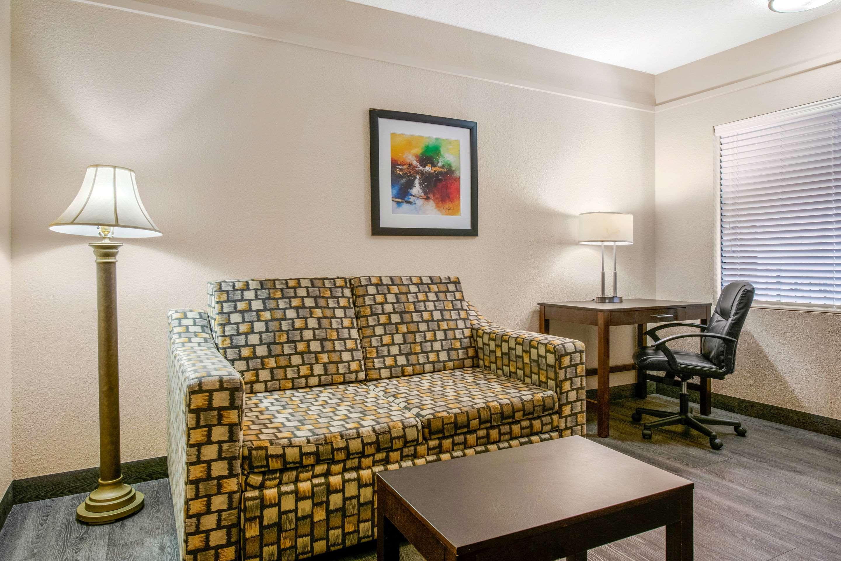 Quality Inn & Suites Jacksonville-Baymeadows Exteriér fotografie