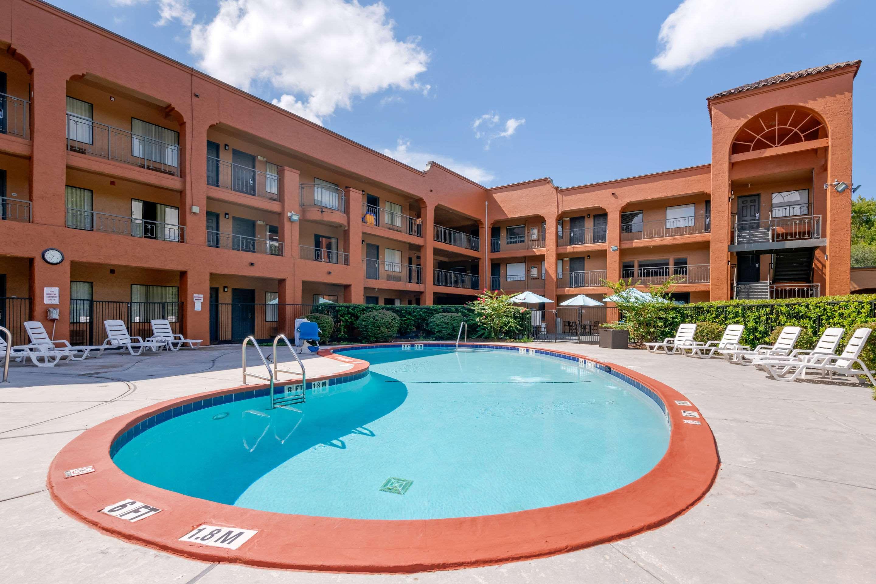 Quality Inn & Suites Jacksonville-Baymeadows Exteriér fotografie