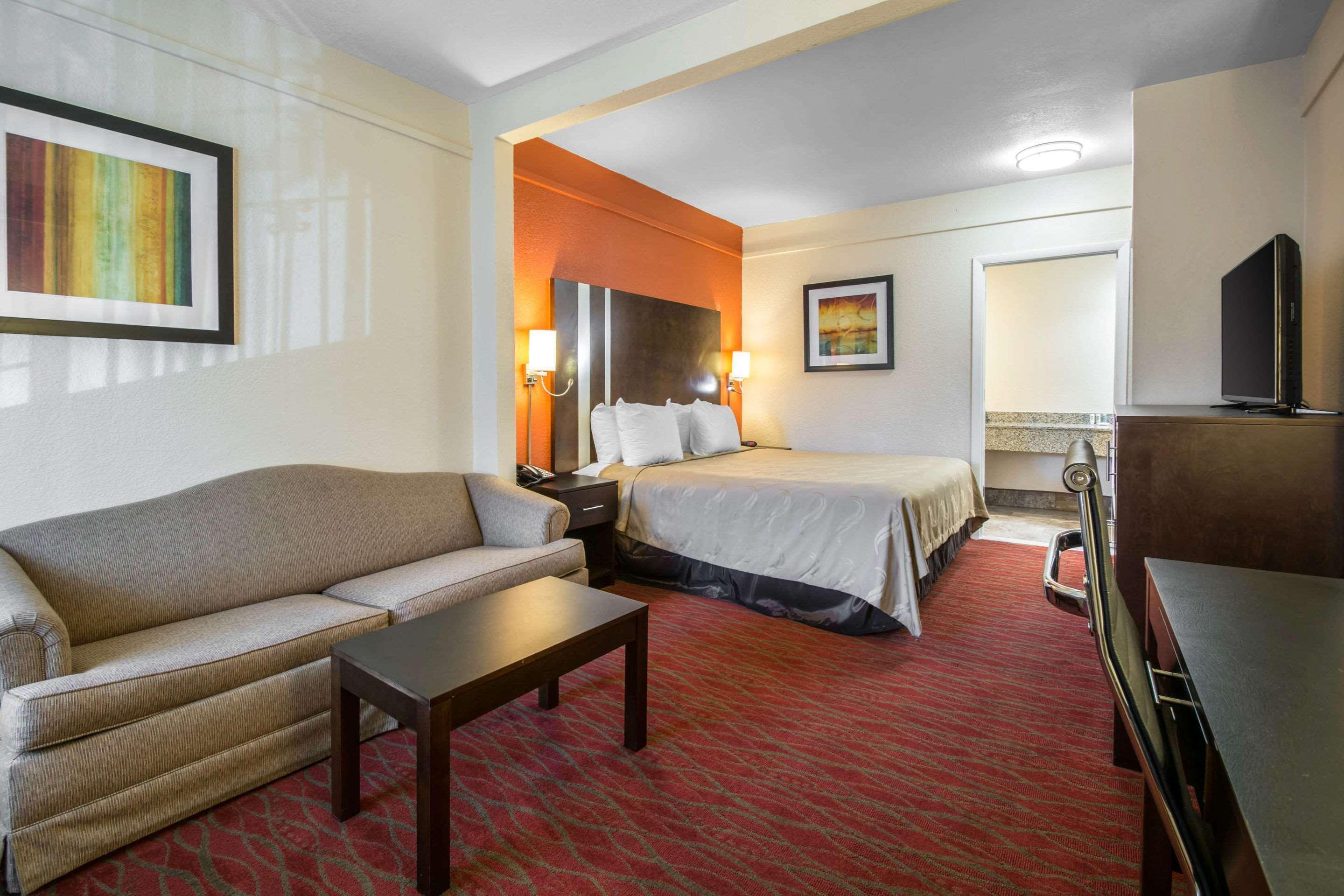 Quality Inn & Suites Jacksonville-Baymeadows Exteriér fotografie